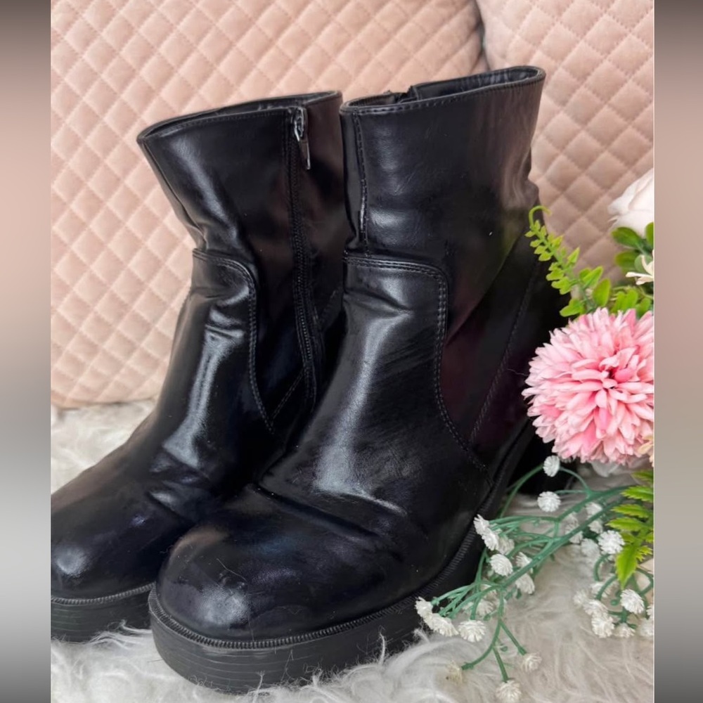 Black Women's Boots
